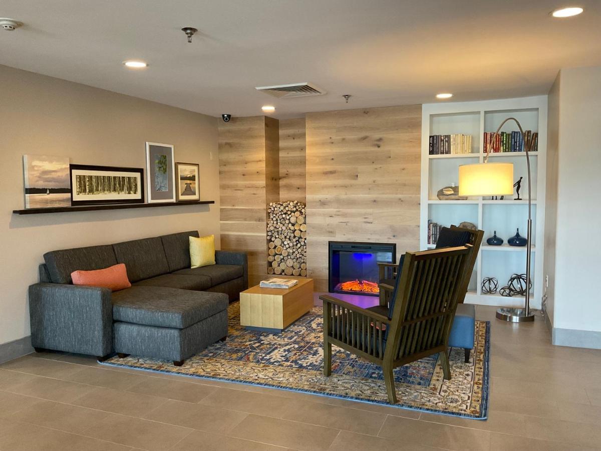Country & By Radisson, Marion, Il Hotel 3*