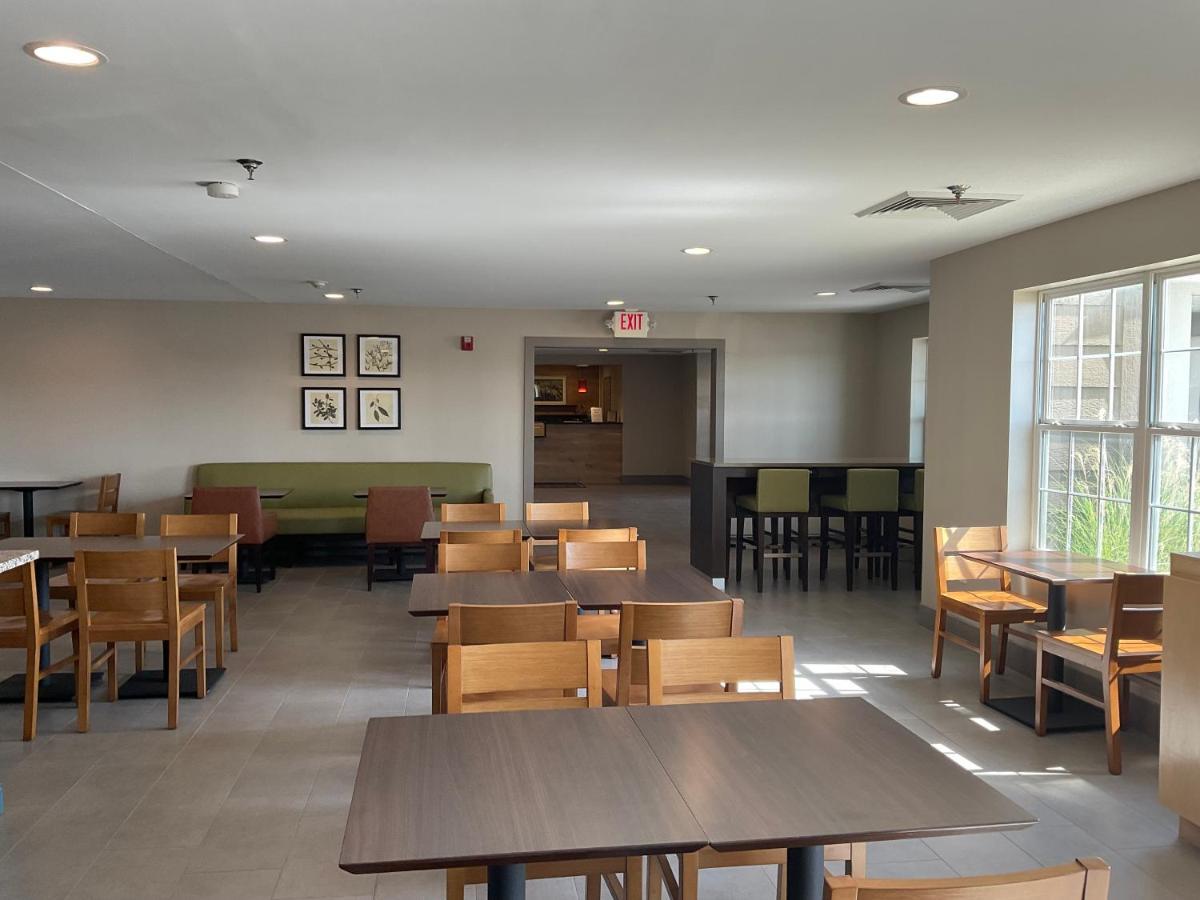 Country & By Radisson, Marion, Il Hotel 3*