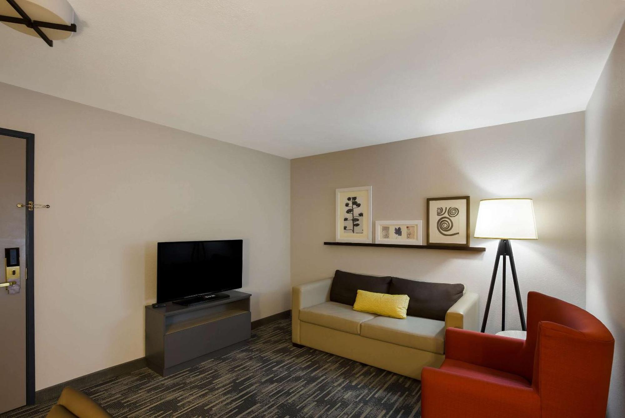 Hotel Country & By Radisson, Marion, Il